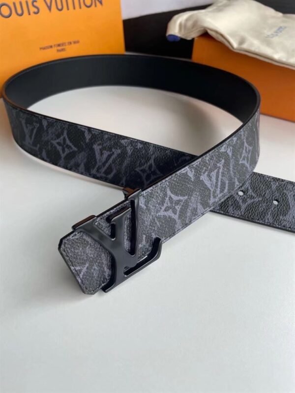 LOUIS VUITTON SHAPE 40MM REVERSIBLE BELT – LBE020 - Image 9