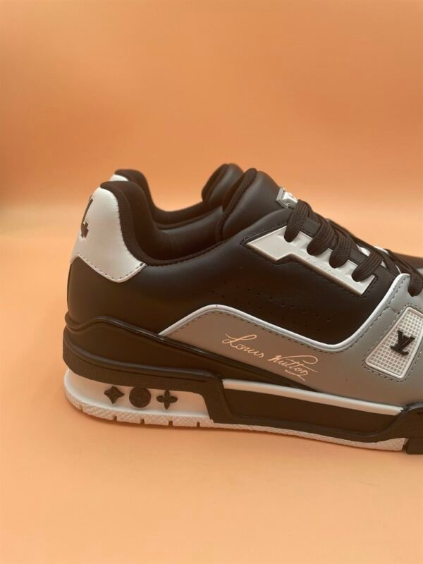 LOUIS VUITTON TRAINER SNEAKER BLACK – LVS126 - Image 8