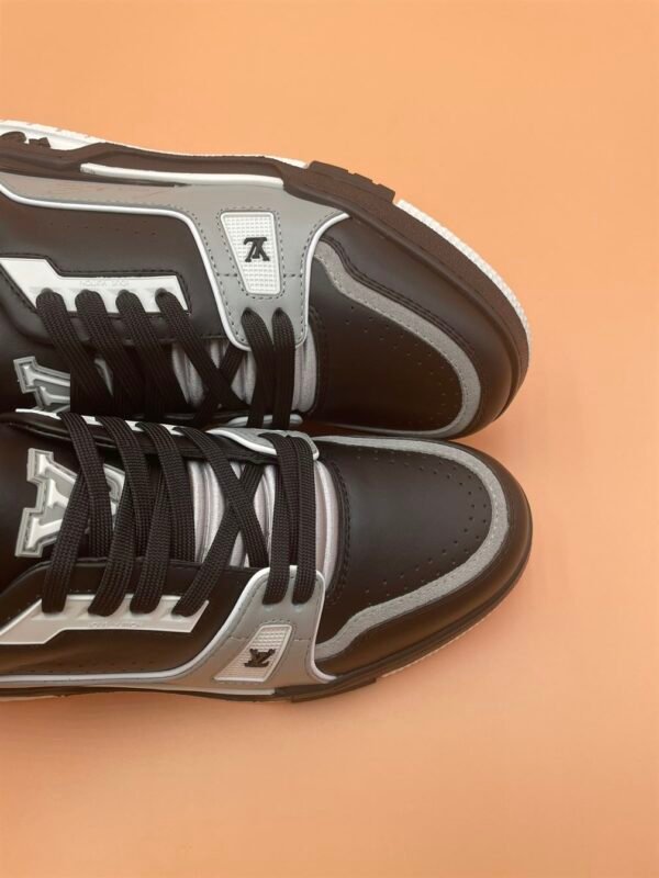 LOUIS VUITTON TRAINER SNEAKER BLACK – LVS126 - Image 7