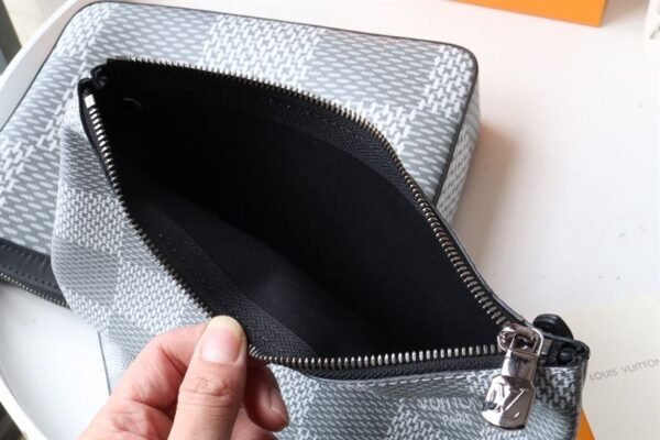 LOUIS VUITTON TRIO MESSENGER BAG - LVB026 - Image 7