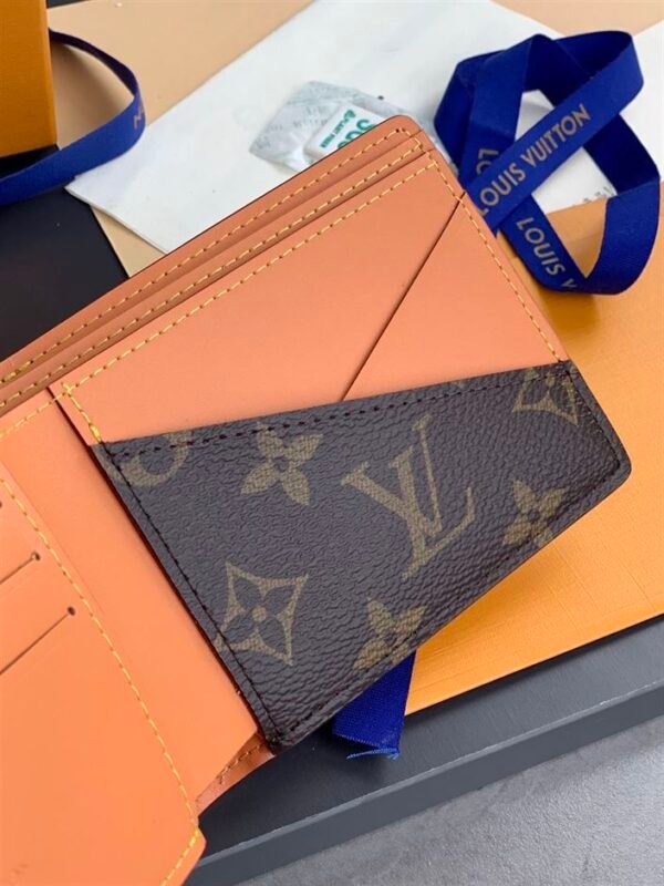 LOUIS VUITTON WALLET - WLV012 - Image 4