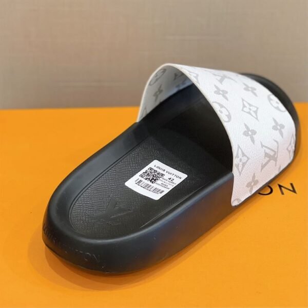 LOUIS VUITTON WATERFRONT MULE – LVSD026 - Image 6