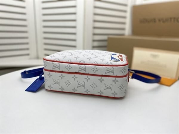 LOUIS VUITTON X NBA NIL MESSENGER ANTARTICA - LVB020 - Image 3
