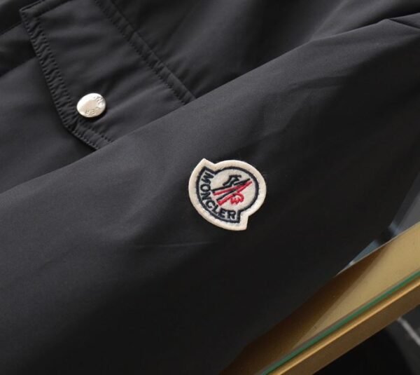 MONCLER LOZERE SHORT DOWN JACKET – MC094 - Image 4