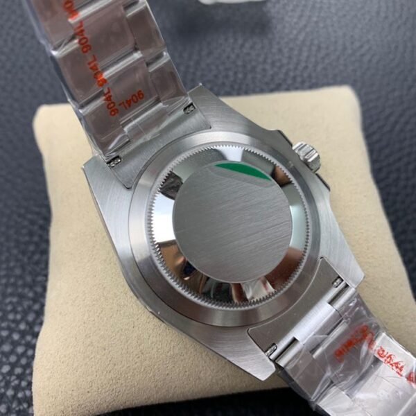 ROLEX OYSTER PERPETTUAL SUBMARINER DATE 41MM - RL030 - Image 6