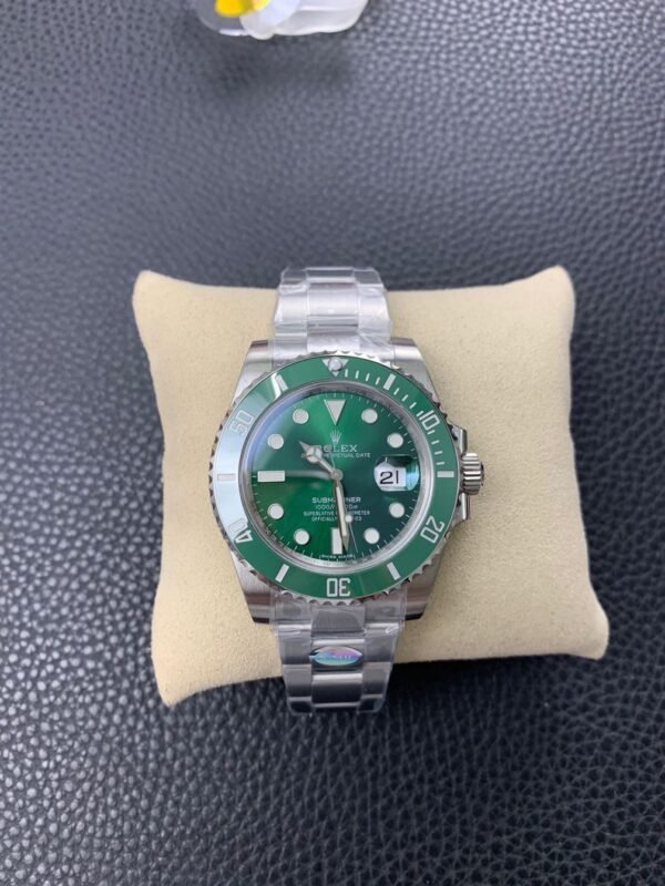 ROLEX OYSTER PERPETTUAL SUBMARINER DATE 41MM - RL030 - Image 2