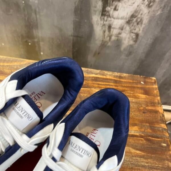 VALENTINO FREEDOTS LOW-TOP SNEAKER IN CALFSKIN – VN006 - Image 6